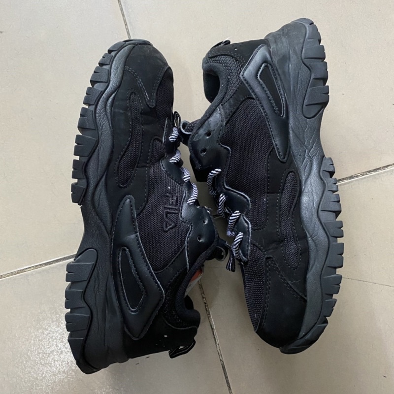 Giày chính hãng đã qua sử dụng