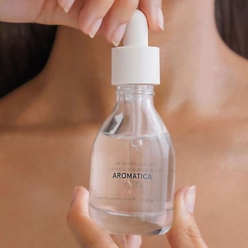 Tinh dầu dưỡng tràm trà xanh dành cho da dầu Aromatica Tea Tree Green Oil 30ml