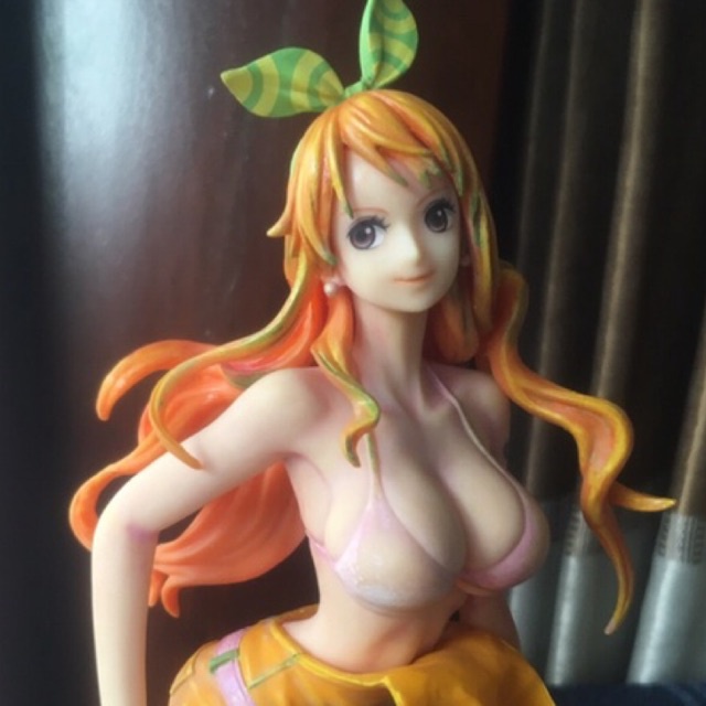 Mô hình Nami Stampede 24cm