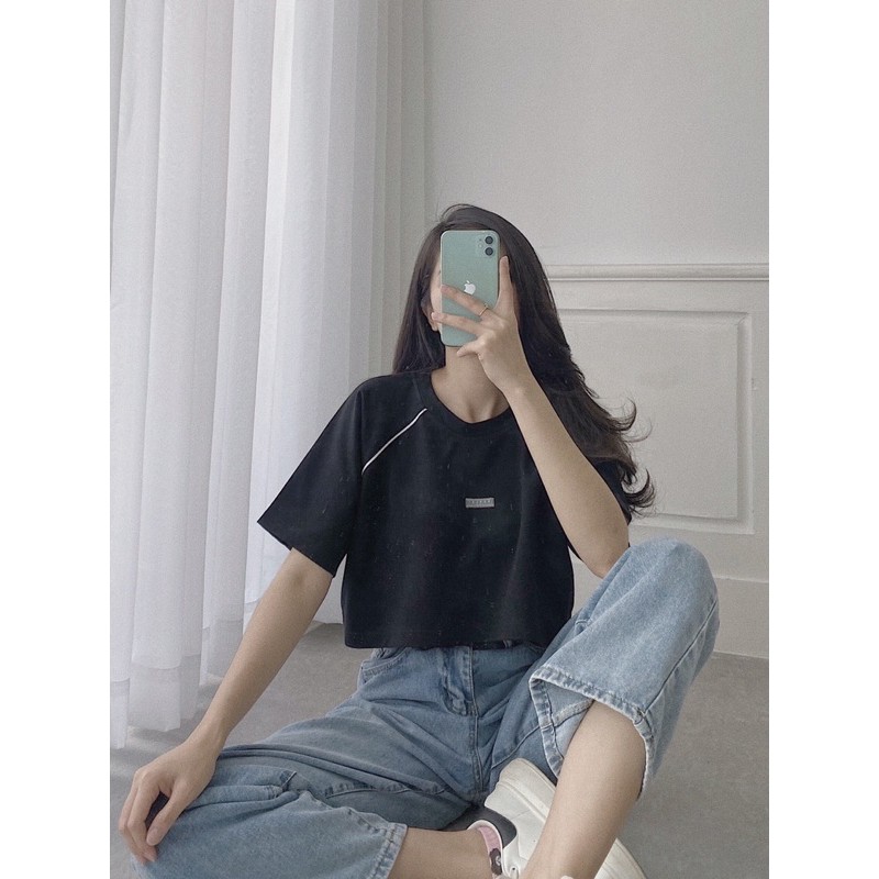 Áo croptop viền replei