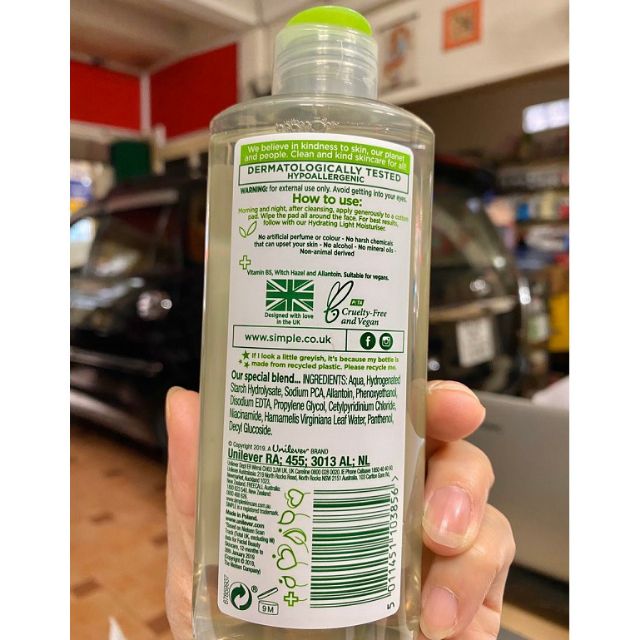 NƯỚC HOA HỒNG SIMPLE KIND TO SKIN SOOTHING FACIAL TONER( mẫu mới) | BigBuy360 - bigbuy360.vn