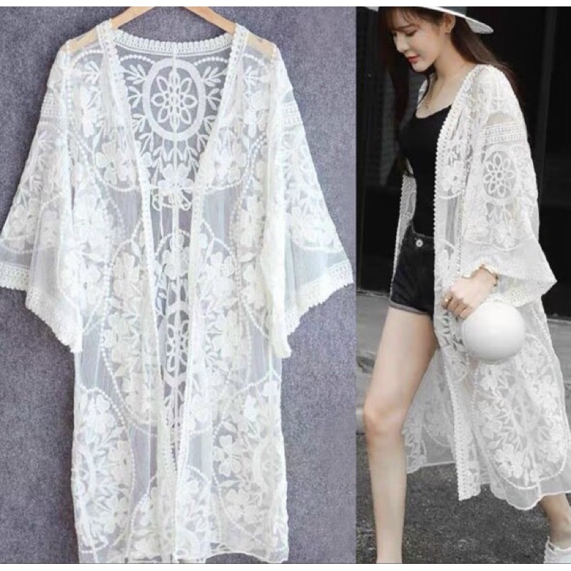 Áo choàng kimono dáng dài ren hoa tròn đi biển
