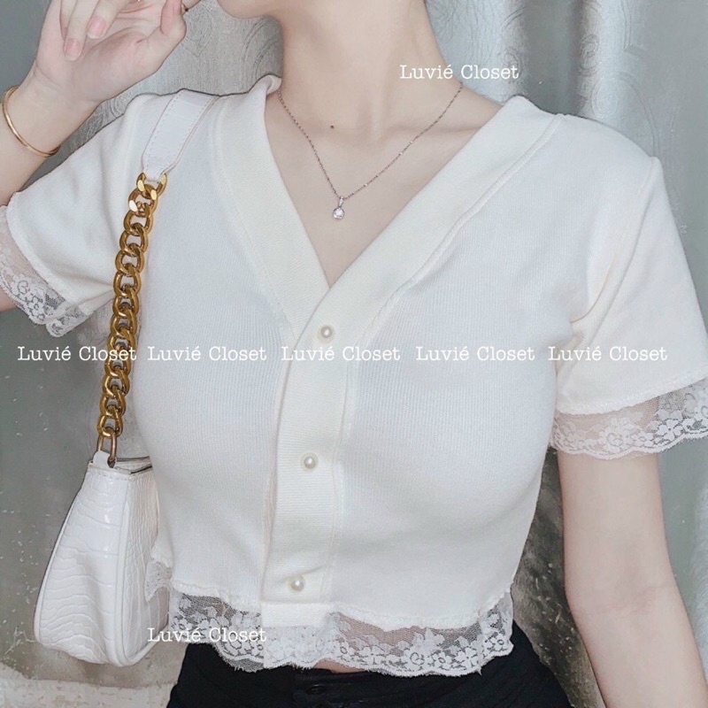 A5173 áo croptop tay ngắn có cúc viền ren