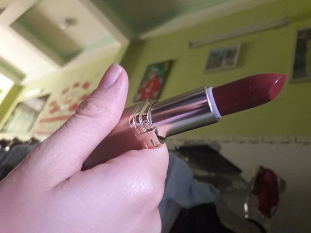Son L'oreal Paris màu 762 DIVINE WINE