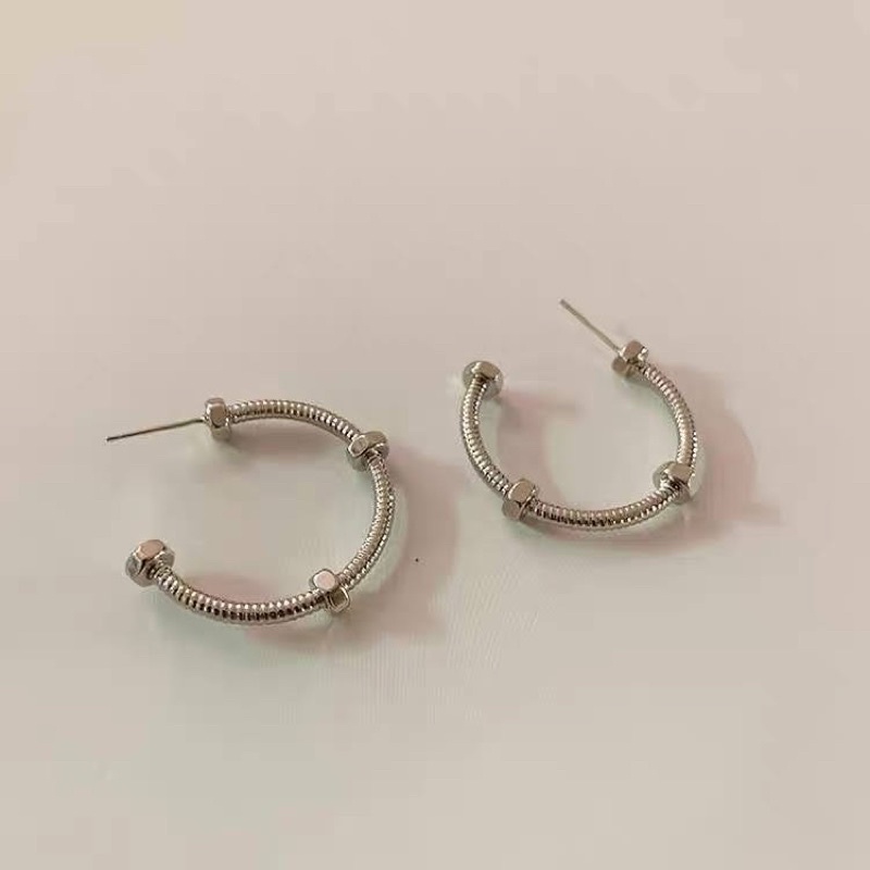 bông tai khoen tròn nhỏ, khuyên tai cá tính phong cách hàn quốc