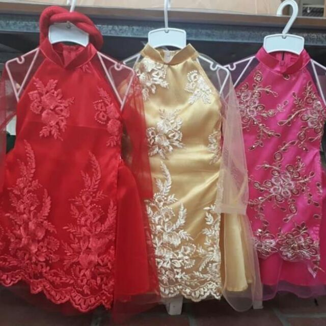 Áo dài cách tân cho bé gái