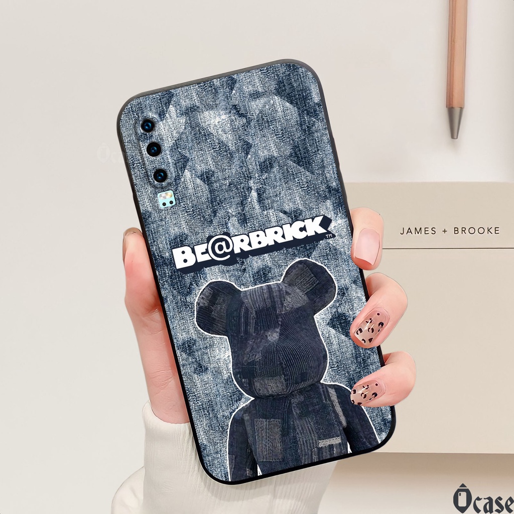 Ốp lưng Huawei P30 in hình gấu cạnh viền vuông có bảo vệ camera