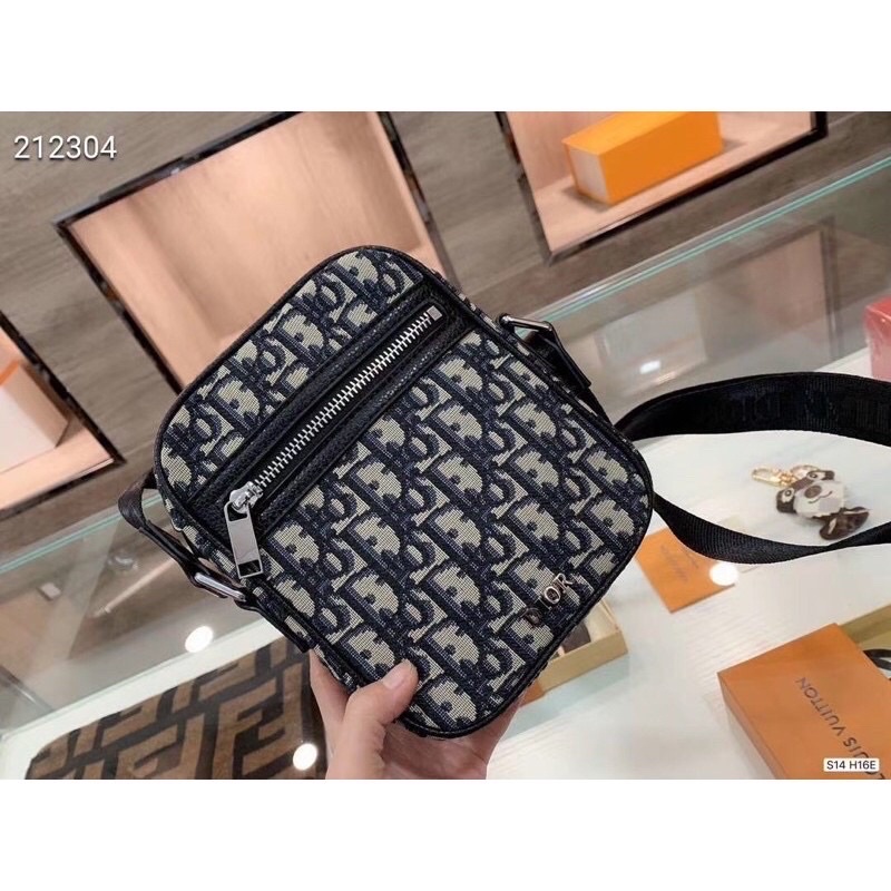 Túi đeo chéo DI.OR cao cấp có sẵn