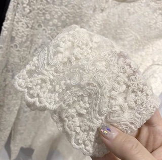 Áo ren phối đồ siêu đẹp