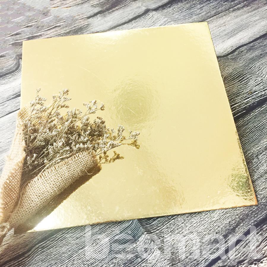 Đế lót bánh vuông 24cm