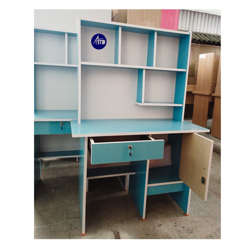 BÀN HỌC SINH GỖ ÉP MÀU XANH CHO BÉ TRAI-CÓ KỆ SÁCH- BH 1 NĂM