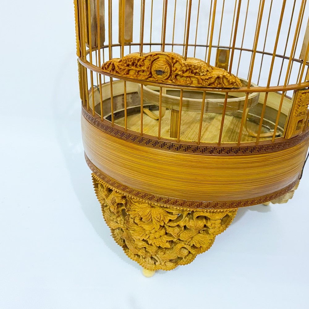 Lồng khuyên đẹp đục hoa dây,Lồng chim khuyên đục chân cao cấp chất liệu trúc già siêu đẹp kèm móc