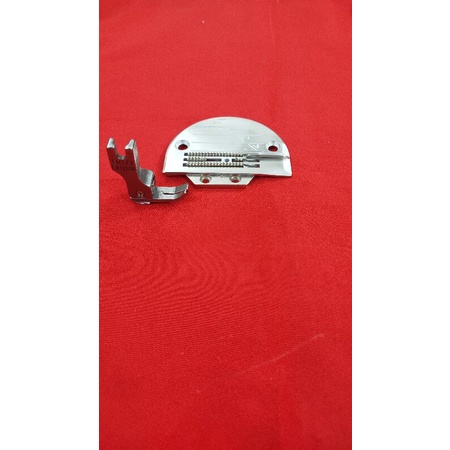 Mặt nguyệt dương chuyên mí cổ áo sơ mi