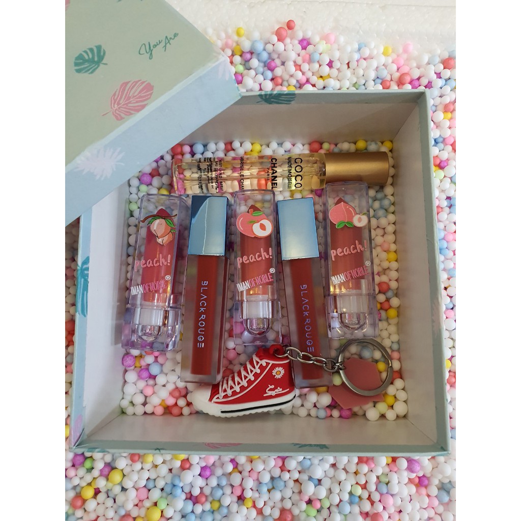 SET QUÀ KỈ NIỆM CHO CÁC BẠN GÁI