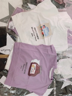 Áo thun sát nách dáng cánh dơi