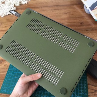 COMBO ỐP + PHỦ PHÍM DÀNH CHO MACBOOK ĐỦ DÒNG (TẶNG KÈM NÚT BỊT BỤI+ CHỐNG GÃY SẠC)