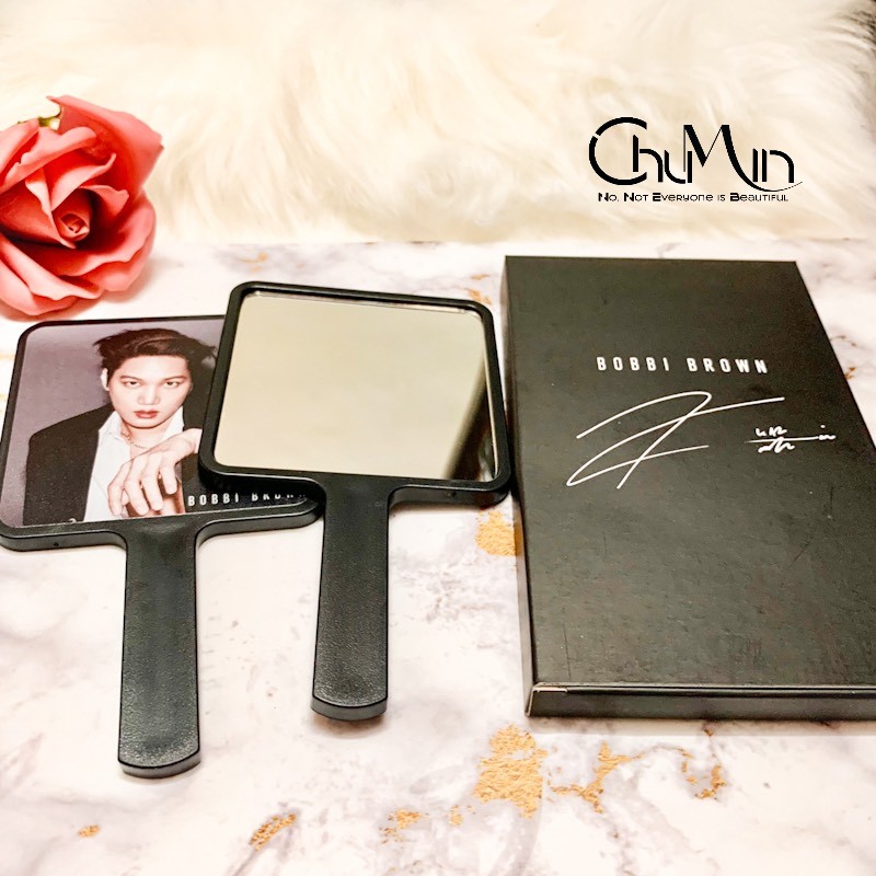 Gương Trang Điểm Mini Cầm Tay BobbiBrown KAI Mirror