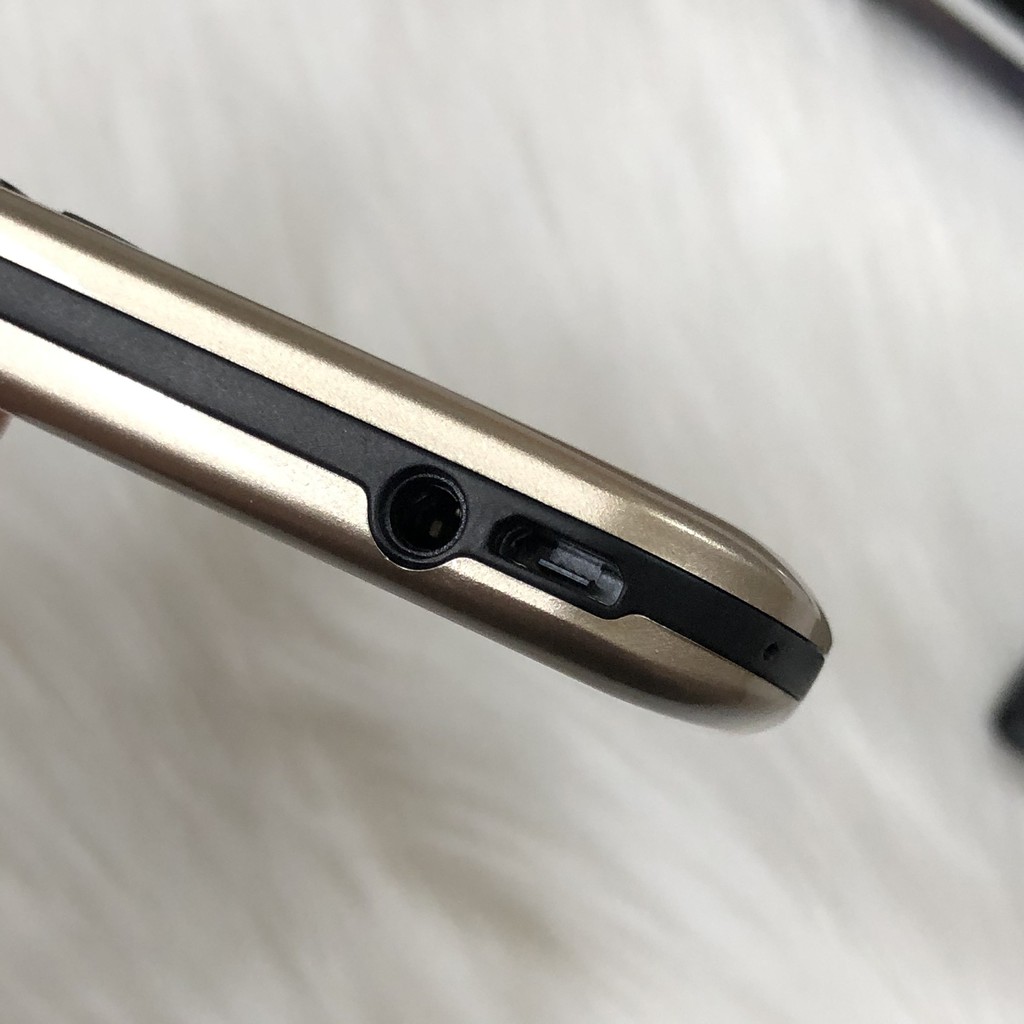 Điện Thoại Mini M8810 Nắp Trượt Nhỏ Gọn Kết Nối Bluetooth Với Smartphone Pin Lâu 2 đến 3 Ngày