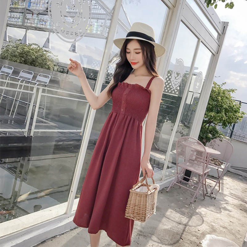 Đầm 2 dây dáng xòe đính nút quyến rũ