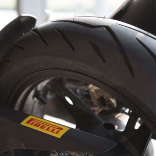 Lốp Pirelli rosso sport vành 17