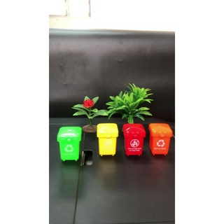  Thùng rác mini kích thước 4.5*3*3CM. đồ chơi trang trí nhà búp bê 