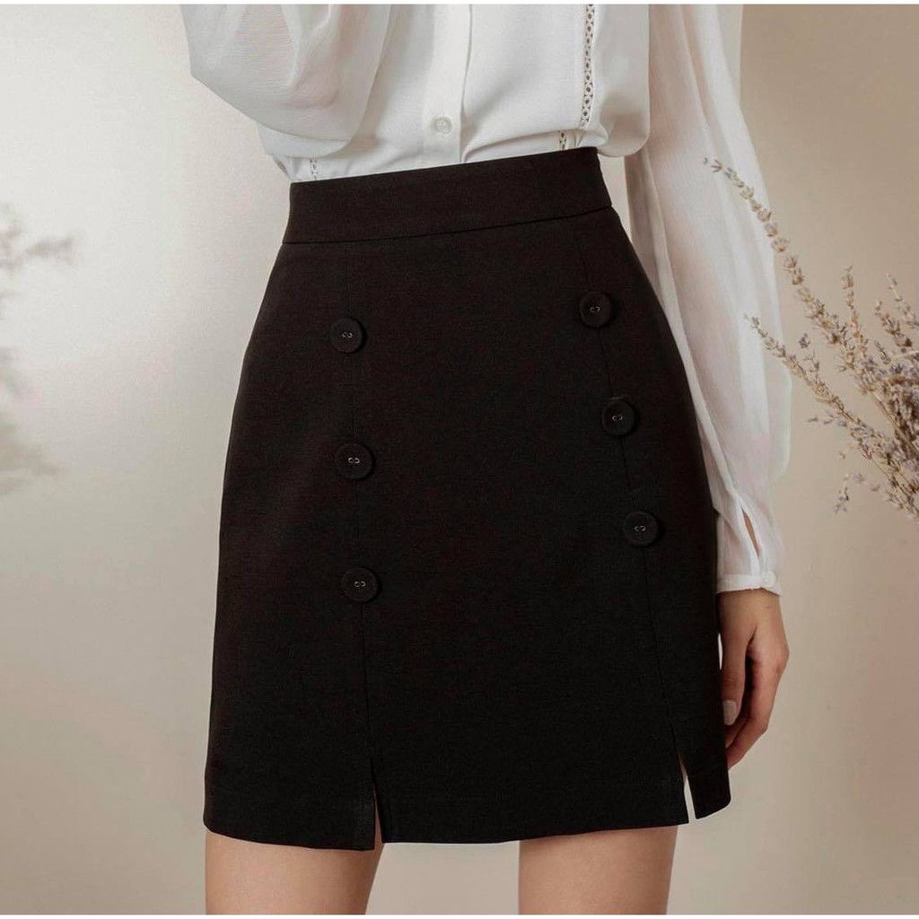 [Mã SKAMCLU7 giảm 10% tối đa 50K đơn 0Đ] TIIN STORE Chân váy dáng A 2 hàng khuy gấu xẻ by Tiin | BigBuy360 - bigbuy360.vn