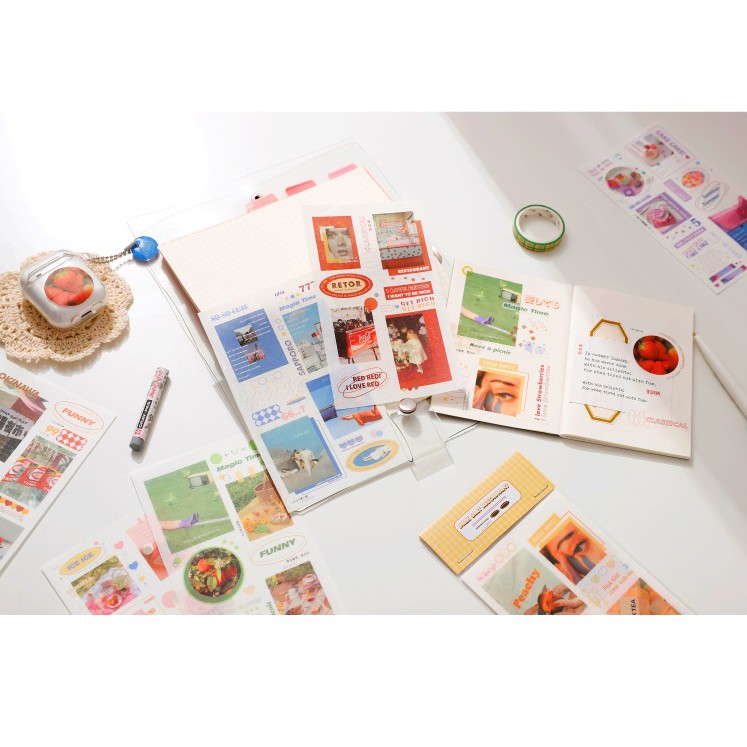 Set 4 tấm 2 mẫu sticker miếng dán trang trí theo concept phong cách Hàn Quốc xinh xắn tiện lợi