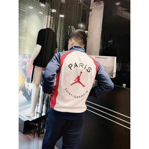 Bộ thể thao nam nữ mới nhất 2021