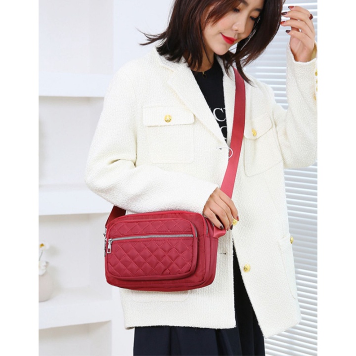 Túi đeo chéo nữ vải dù trần trám, nhiều ngăn chống nước, phong cách Hàn Quốc Size 25cm TUI-