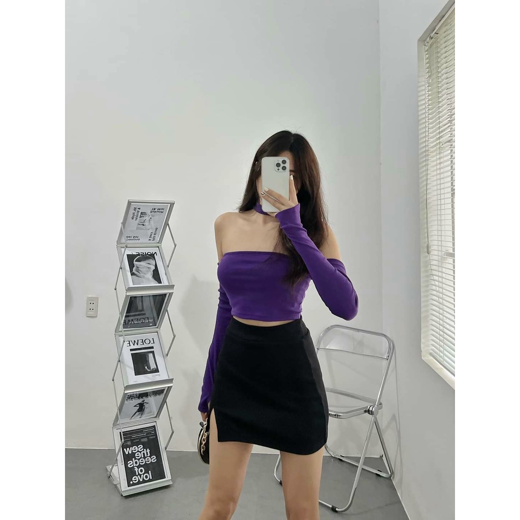 [Mã FAMARAL1 giảm 10K đơn 50K] Áo Croptop Trễ Vai Choker Cổ Rời Tay Dài A5259