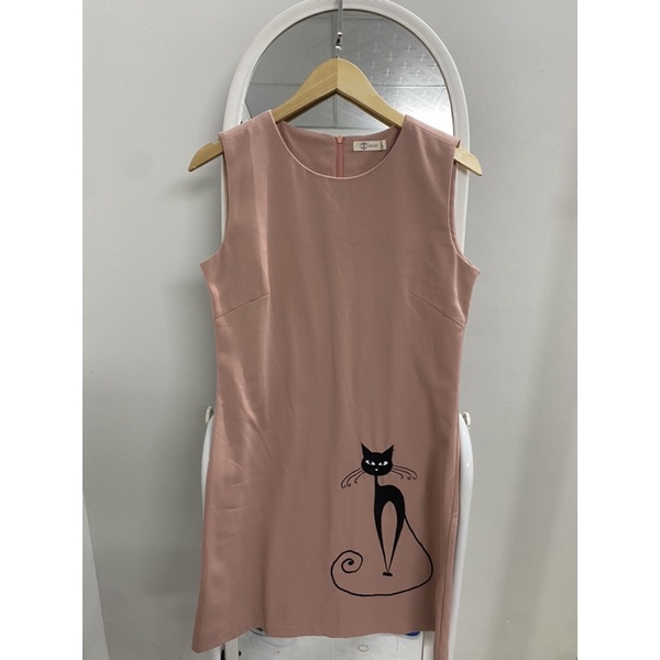 Pass  Đầm suông thêu XECOP