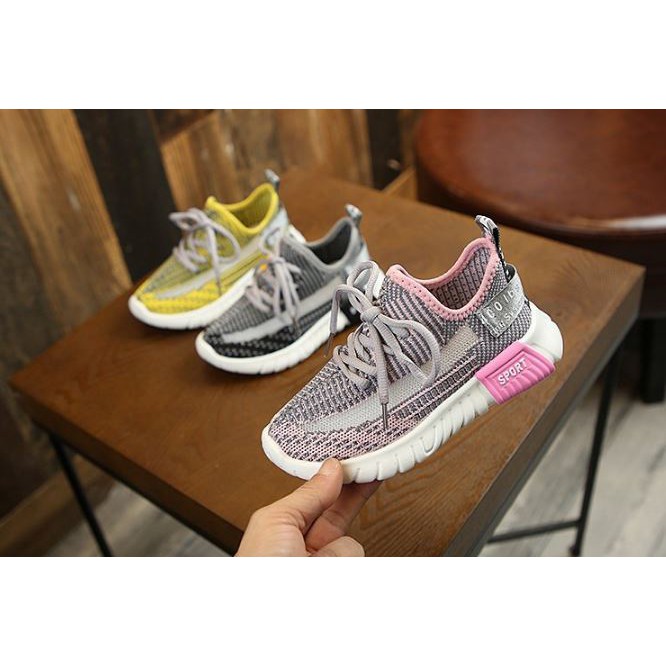 Giày sneaker trẻ em cao cấp mẫu Hot CG17