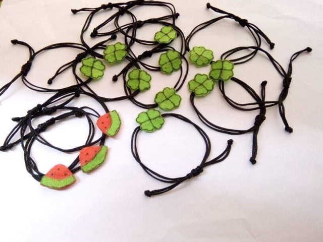 Set 30 mảnh vải dạ nỉ kích thước 22x22cm; 30x30cm