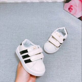 Giày 180k