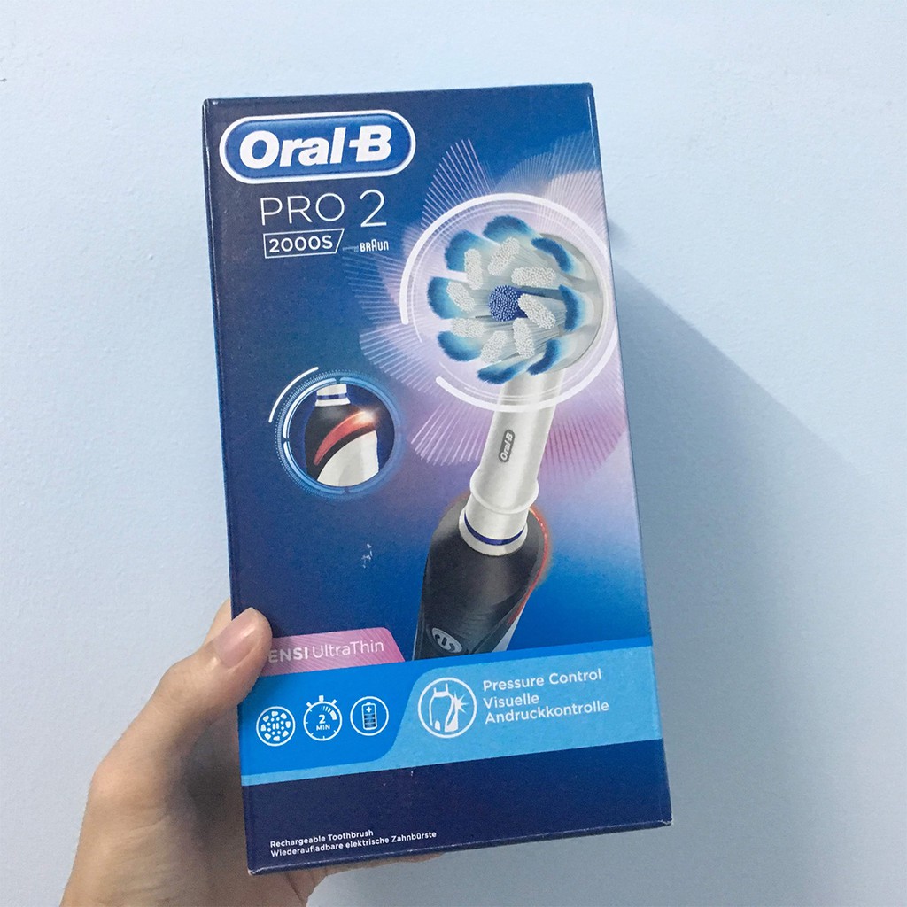 Bàn chải điện Oral-B Pro 2 2000 2000S 3D