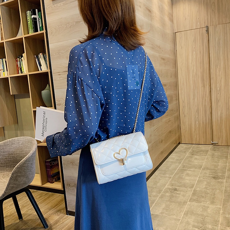 Túi xách nữ khóa trái tim phong cách Hàn Quốc Capucha T53