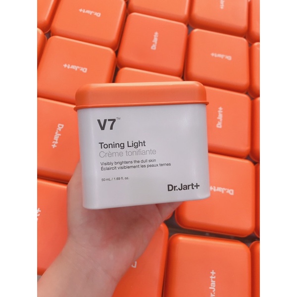 Kem dưỡng trắng da cao cấp V7
