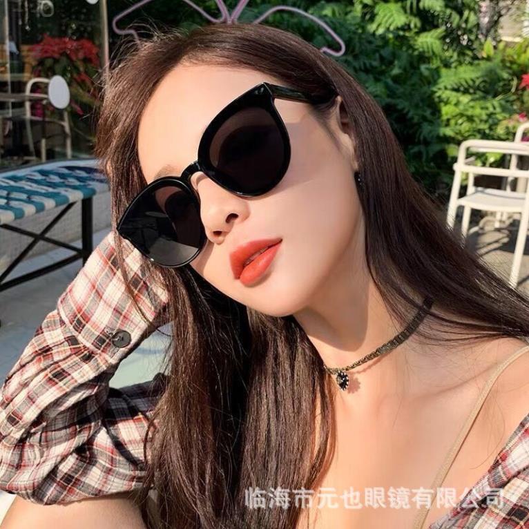 KÍNH MẮT NỮ TRÒNG CÁNH DƠI D20