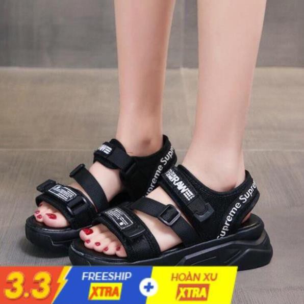 Sandal thể thao màu đen