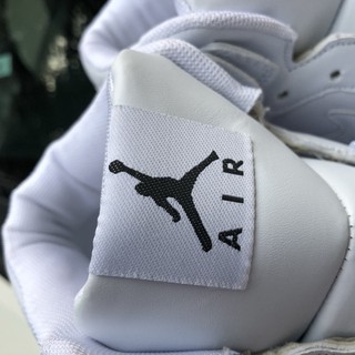 Giày Air Jordan 1 Mid “WhiteCool Grey”