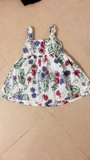 Váy lanh xinh cho bé gái