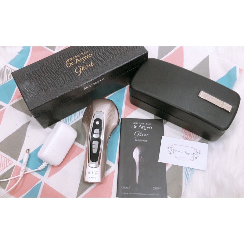 Máy massage nâng cơ chống lão hoá Dr Arrivo Ghost