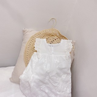 Đầm Trắng Cổ Vuông Thêu