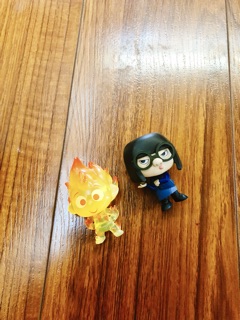 Incredibles 2 mini mystery đàn hot nhất