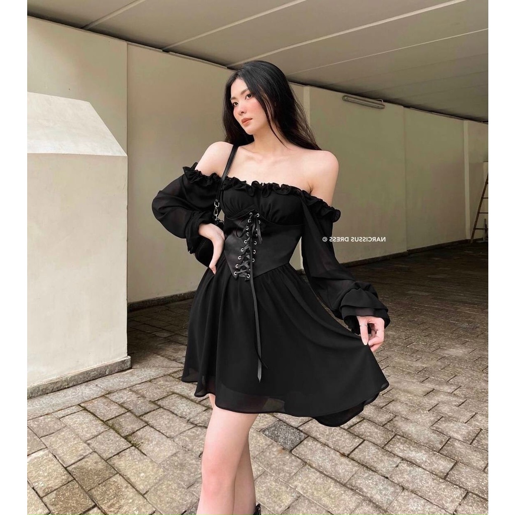 Đầm Xoè Trễ Vai Tay Dài Thắt Dây Ngực