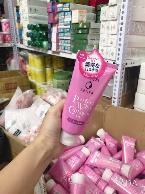 Sữa Rửa Mặt Tạo Bọt Trắng Da Collagen Senka Màu Hồng | BigBuy360 - bigbuy360.vn