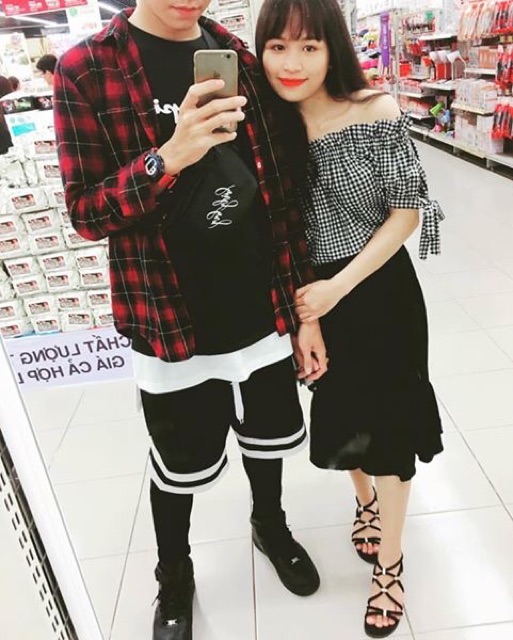 Short unisex 2 viền double v trắng ( short 2v)- hình thật khách feedback | BigBuy360 - bigbuy360.vn