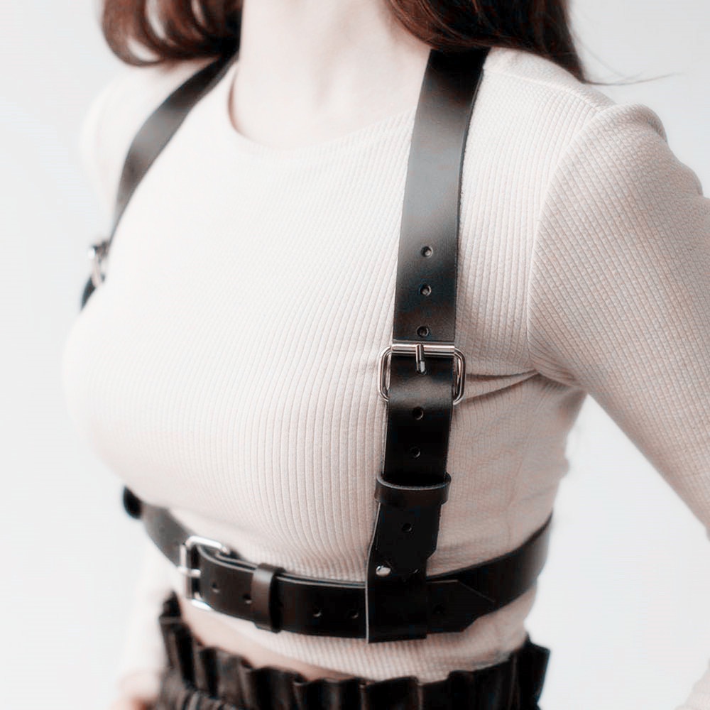 Dây Da Đeo Trước Ngực Quyến Rũ Cho Nữ