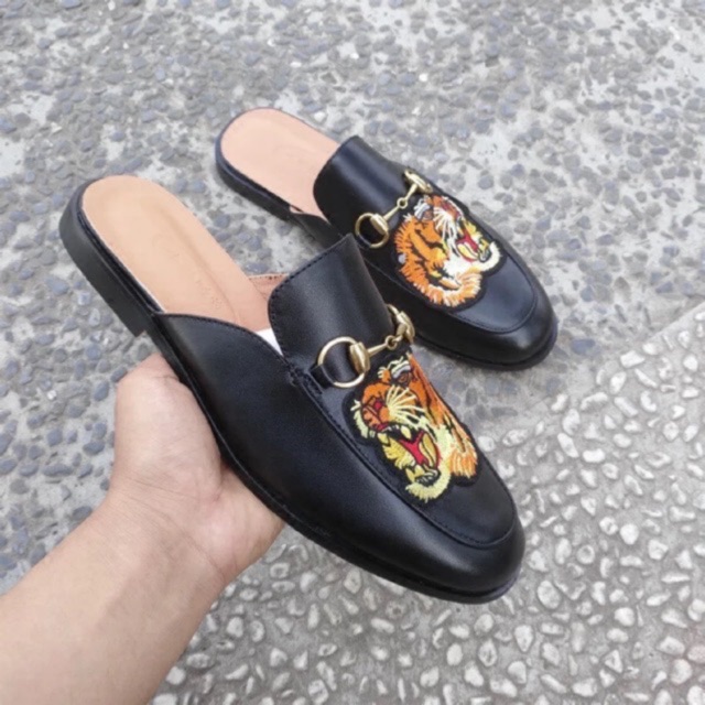 ( ảnh thật )Giày Sục Nam Thêu Hổ Vàng Đen Cá Tính Kiểu Dáng Hàn Quốc | BigBuy360 - bigbuy360.vn
