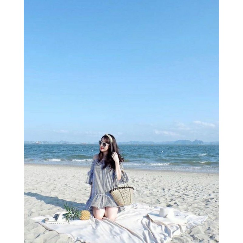 Kính mát thời trang V viền trắng HOT | BigBuy360 - bigbuy360.vn